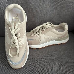 Rachel Zoe Sophie Beige & Taupe Retro Mesh Lace Up Cushion Sneakers Size 8.5